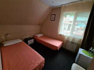 Мини-отель Оранжевое Солнце Лазаревское Двухместный номер (1 или 2 этаж, 10 м²)-6