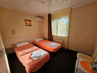 Мини-отель Оранжевое Солнце Лазаревское Двухместный номер (1 или 2 этаж, 10 м²)-12