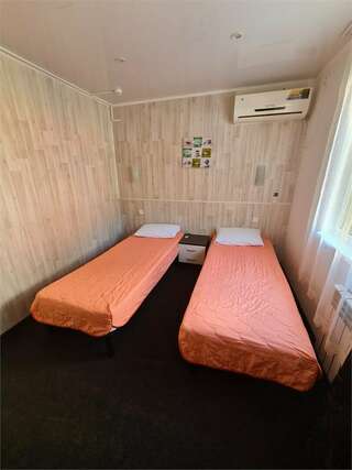 Мини-отель Оранжевое Солнце Лазаревское Двухместный номер (1 или 2 этаж, 10 м²)-5